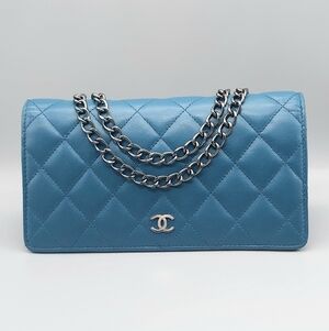 🖤CANEL Turqoase Quilted Leather Wallet/Clutch🖤